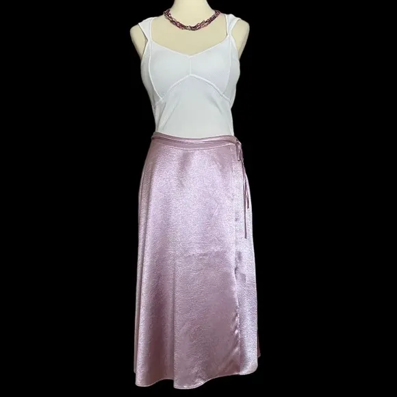 💕2 x HOST PICK💕 NWT Joie Satin Skirt