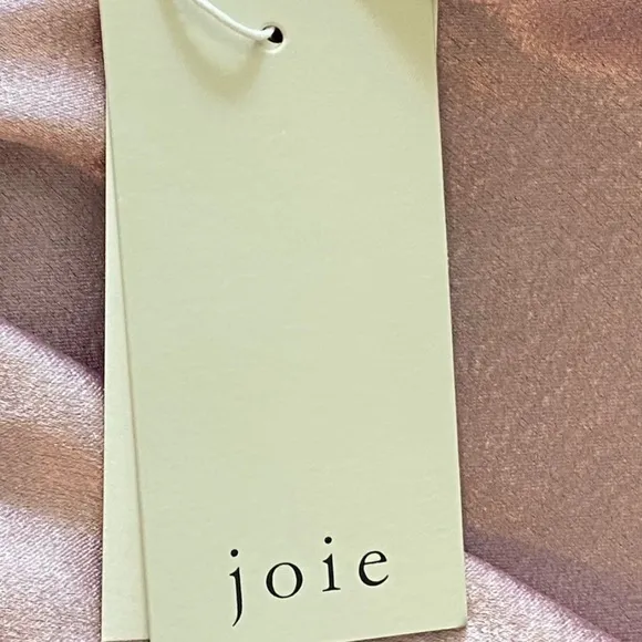 💕2 x HOST PICK💕 NWT Joie Satin Skirt