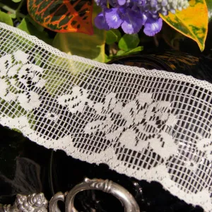 2¼" Floral Lace Trim - Natural White