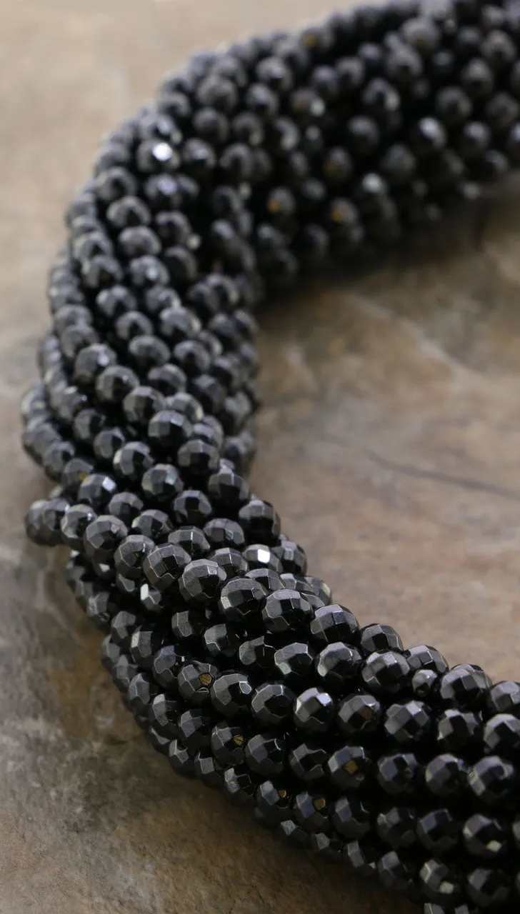6mm Magnetic Hematite Faceted Round Mh31