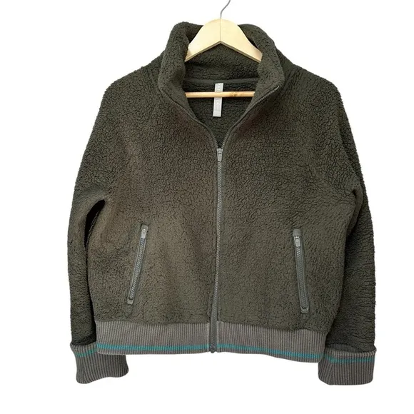 Athleta Tugga Sherpa Jacket, Mountain Olive, Small