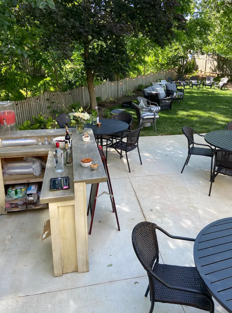 Backyard, Living Room & Kitchen $130/ Hr
