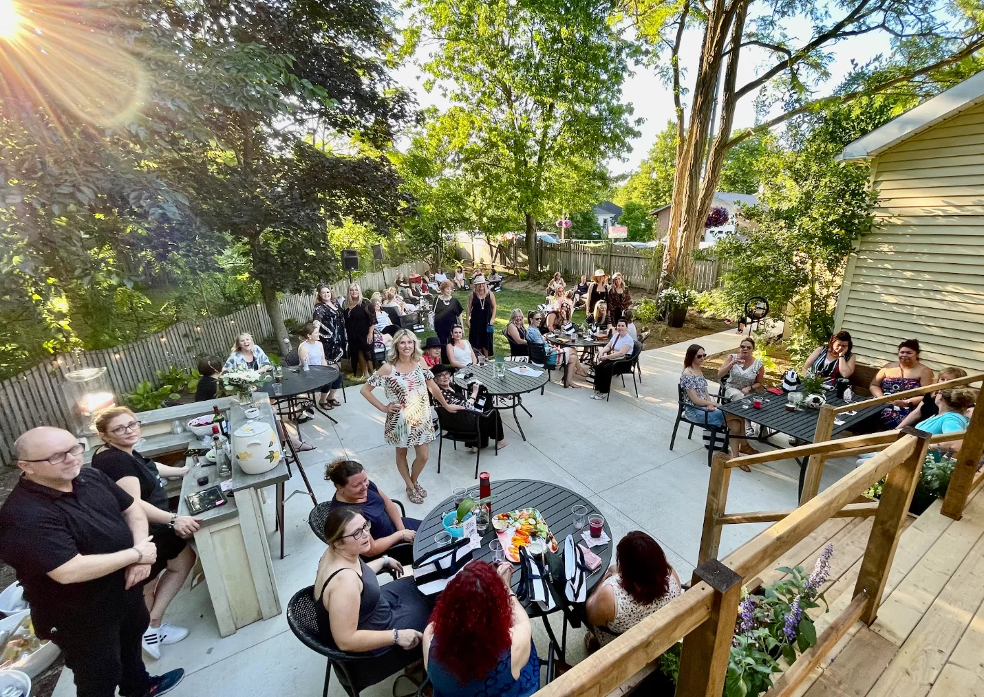 Backyard, Living Room & Kitchen $130/ Hr