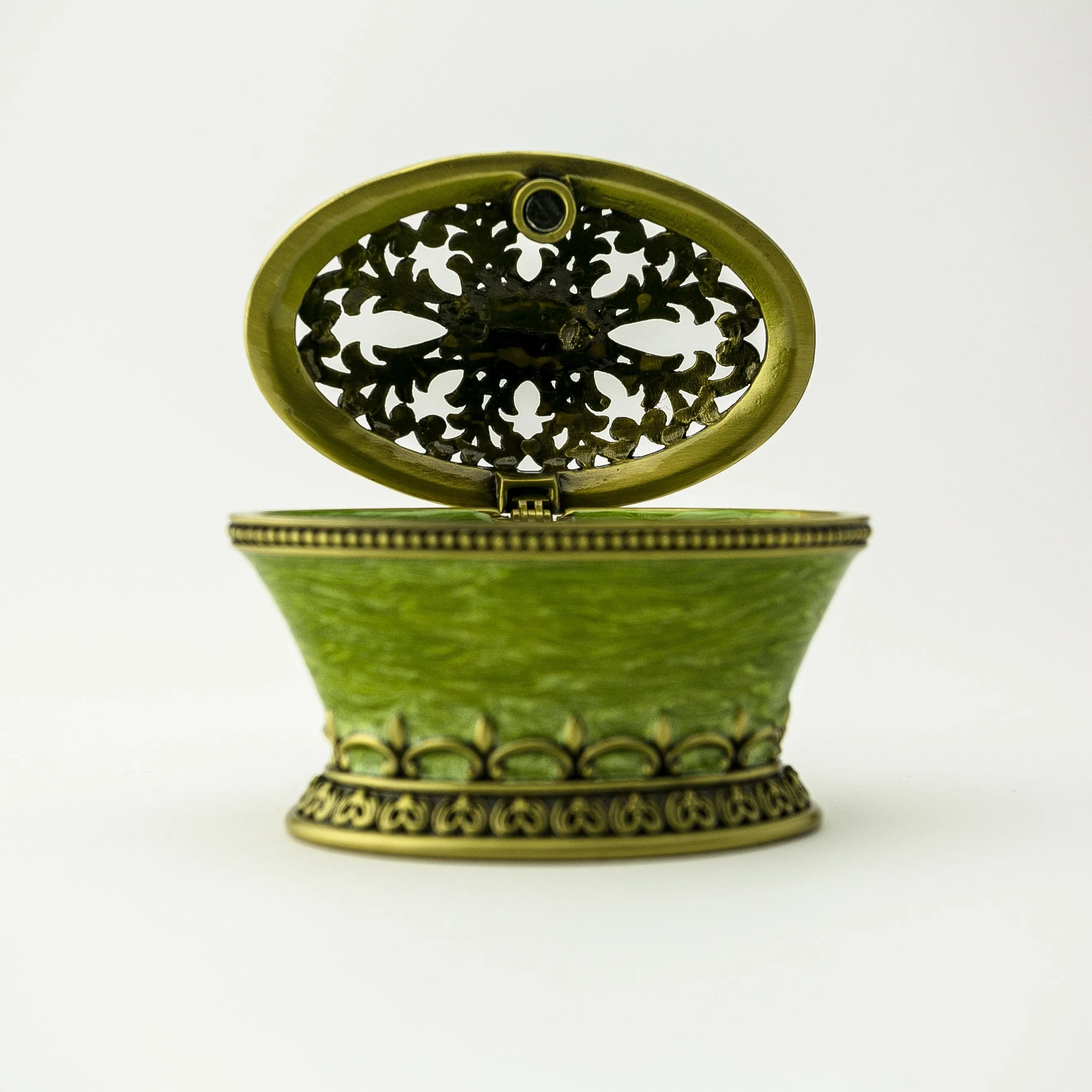 Beautiful Decorated Trinket Box