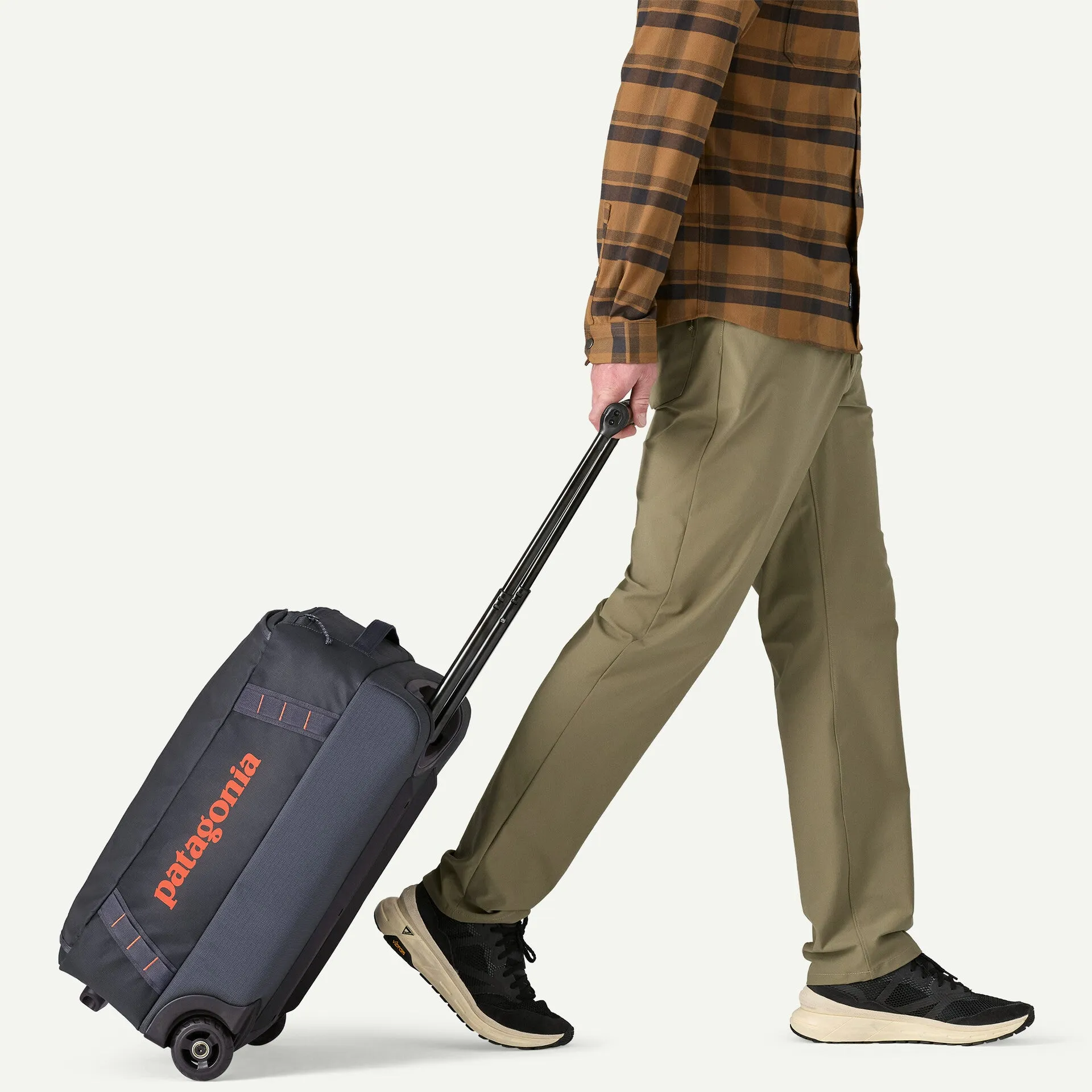 Black Hole Wheeled 40L Duffel - S25