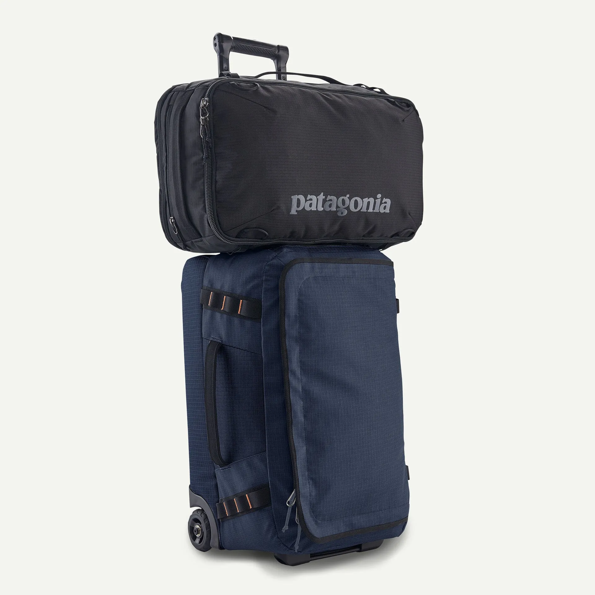Black Hole Wheeled 40L Duffel - S25