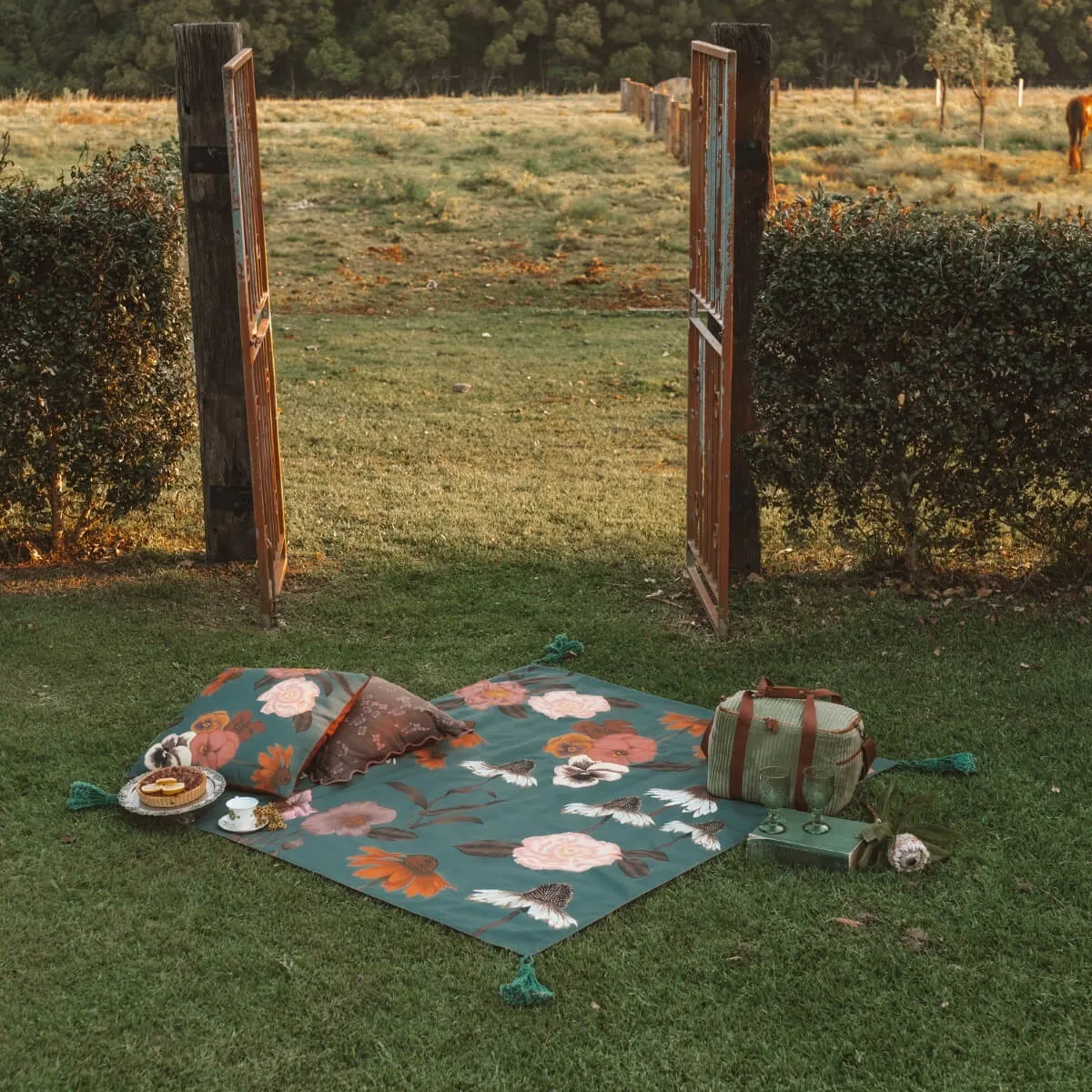 Glades Picnic Rug | Willow