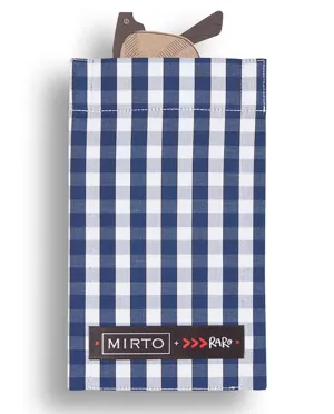 Glass Pocket Square "Picnic is Picnic"
