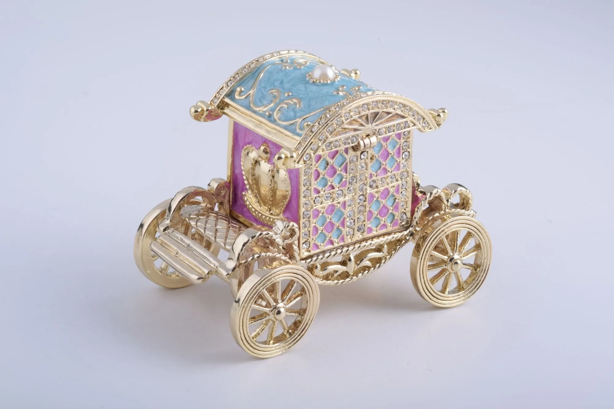 Gold Carriage with a Clock