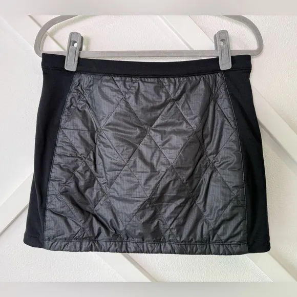 Icebreaker Merino Loft Helix Skirt Black Quilted Outdoor Hiking Skirt Size Med
