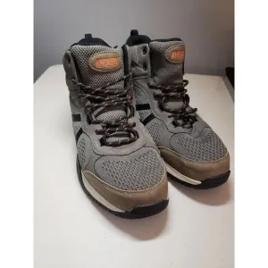 Khombu Hiking Sneakers Men's Size 13.