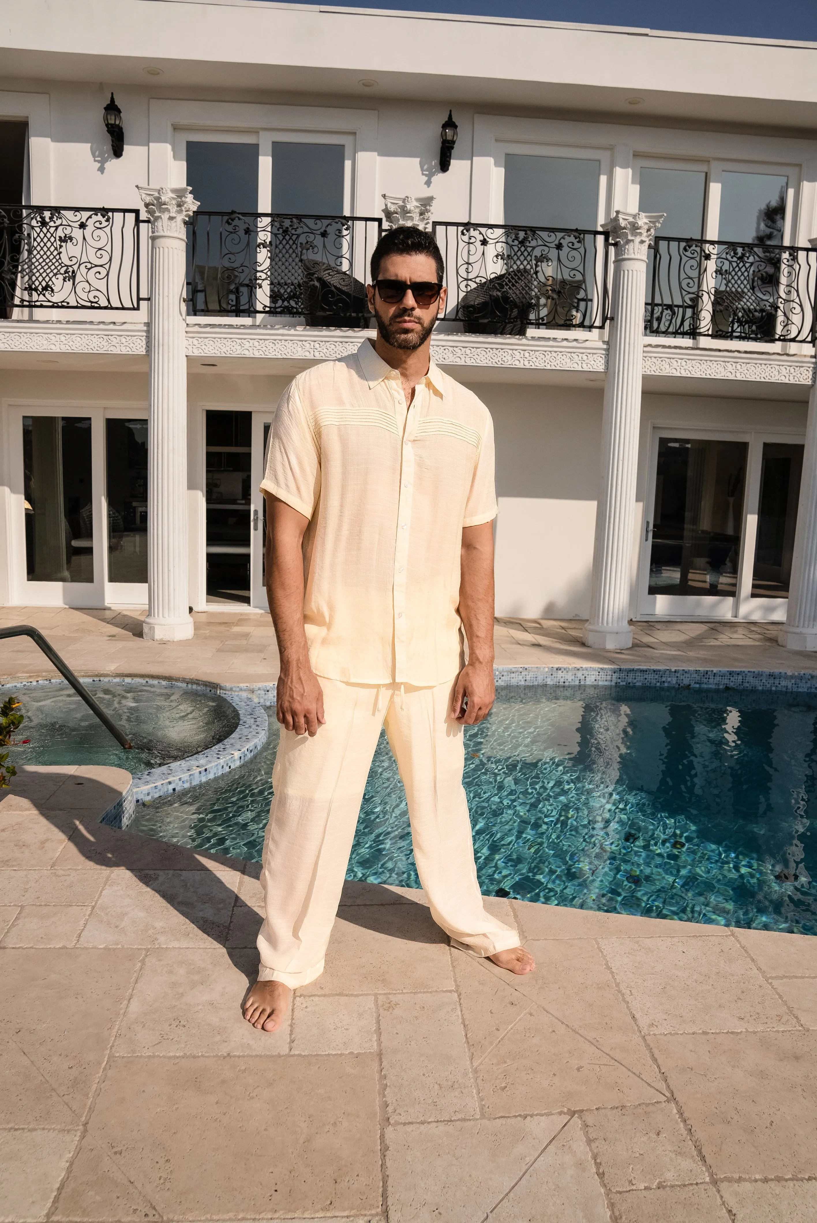 Men's Beach Button Down Shirt Short Sleeve with Pleated Trim