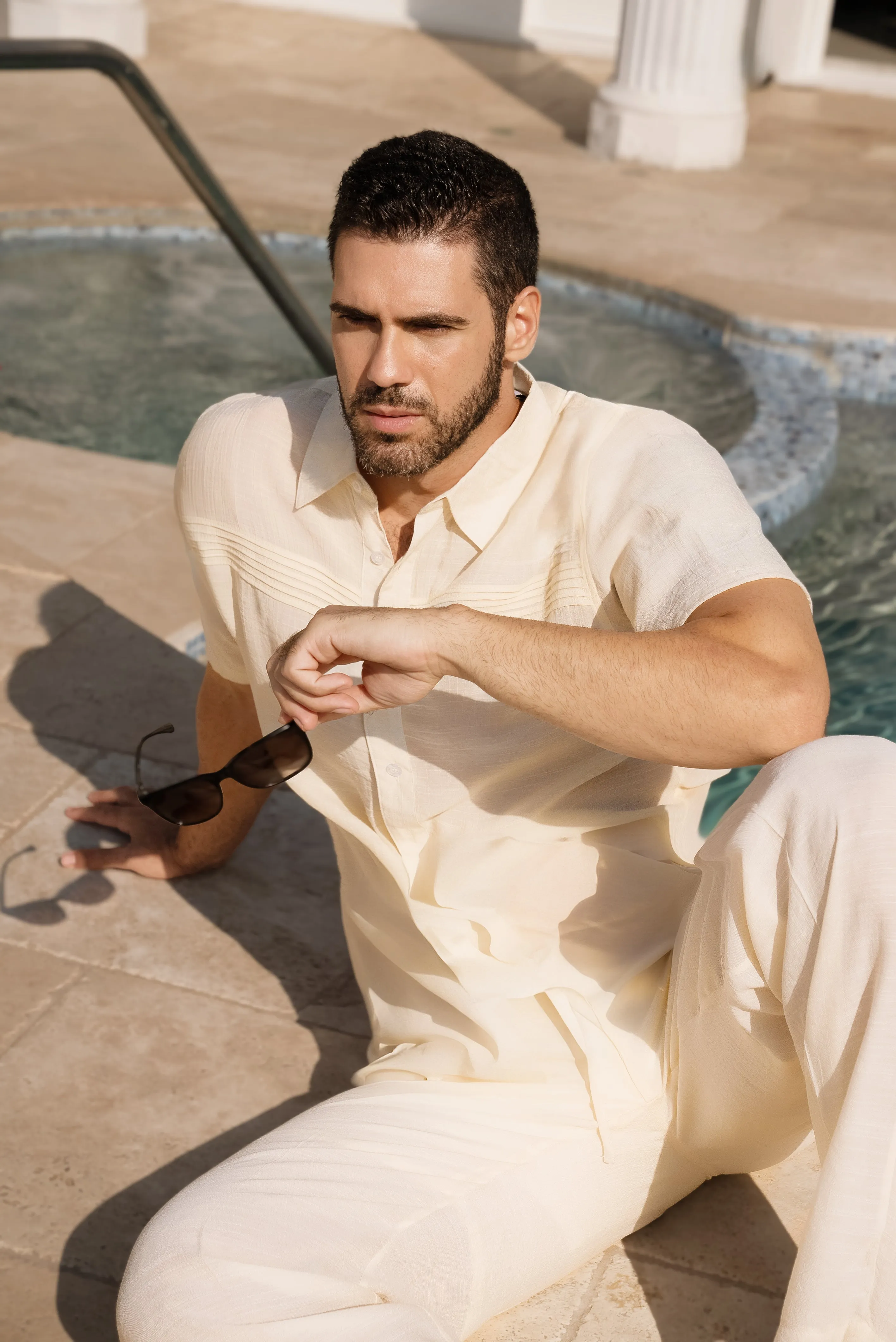 Men's Beach Button Down Shirt Short Sleeve with Pleated Trim