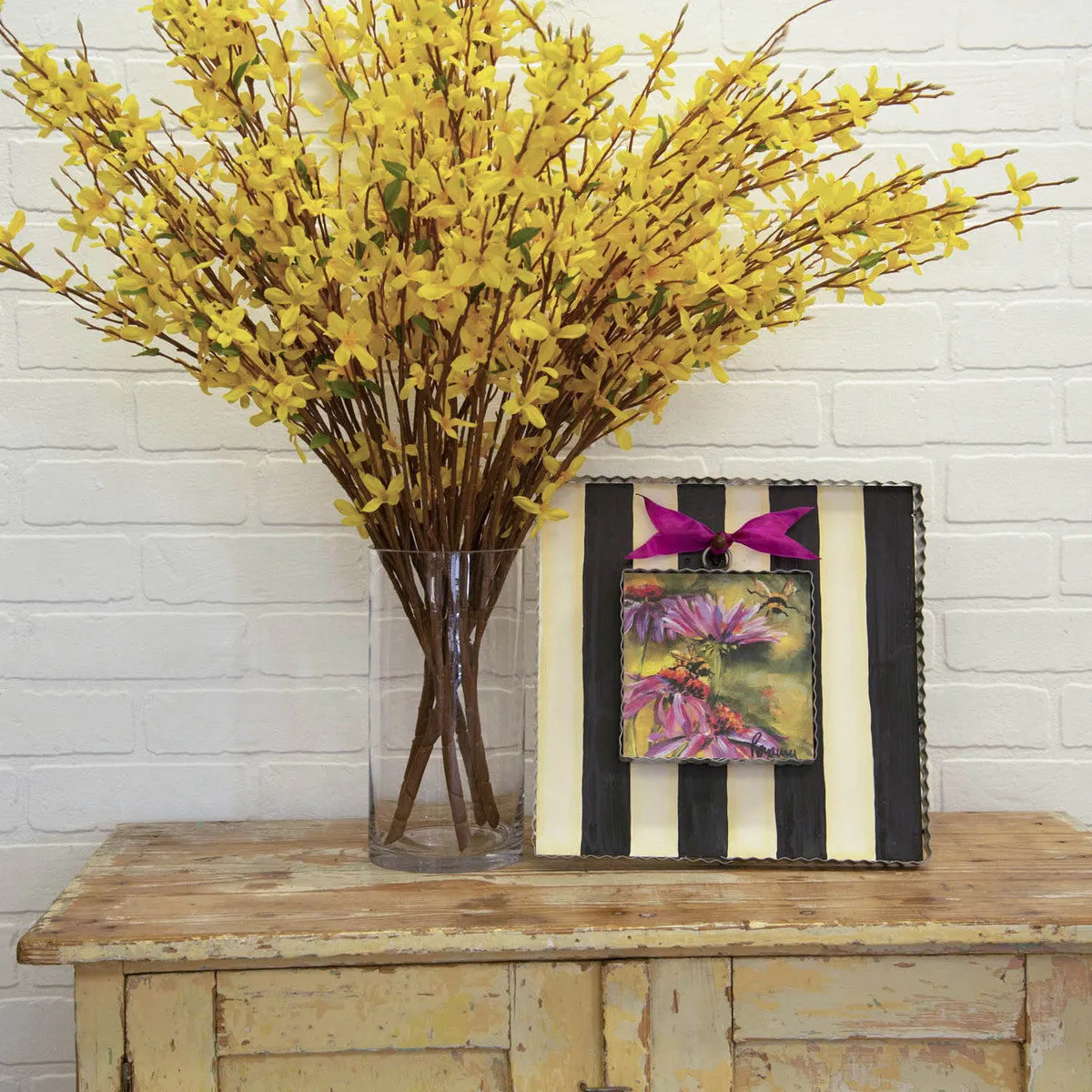 Mini Gallery Display Board || Black & White Striped