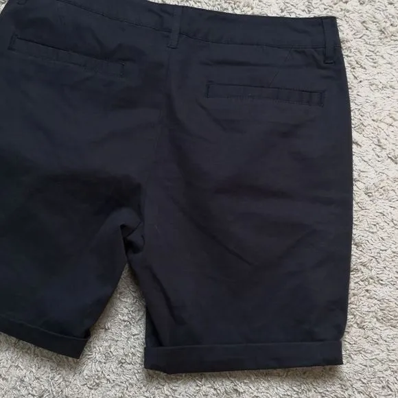 New ASOS Women short hiking casual 4 pocket Sz 32