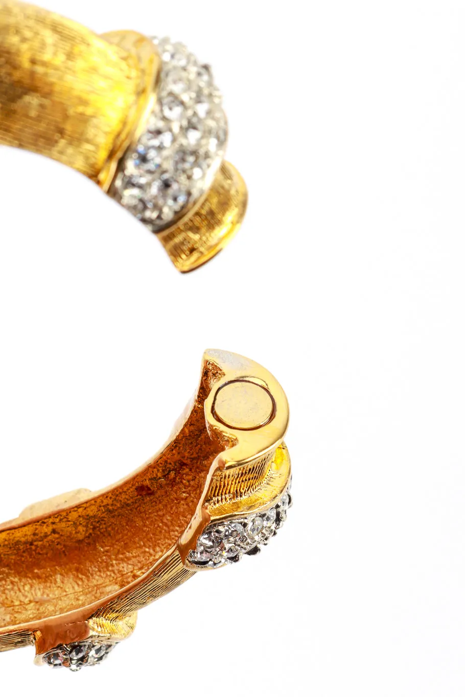 Rhinestone Ribbed Bangle