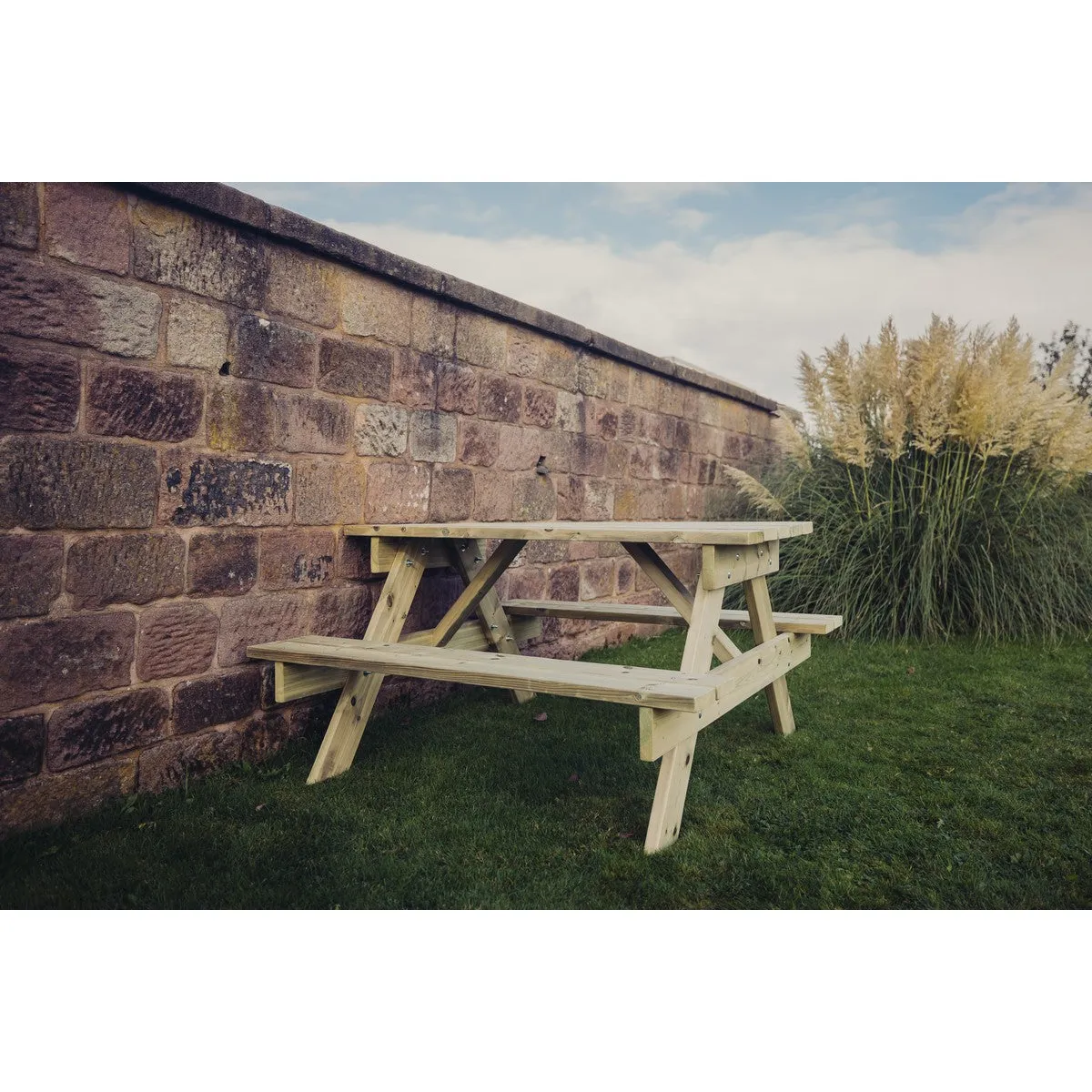 Traditional Garden Picnic Table by Churnet Valley - 4 Seats - PT101