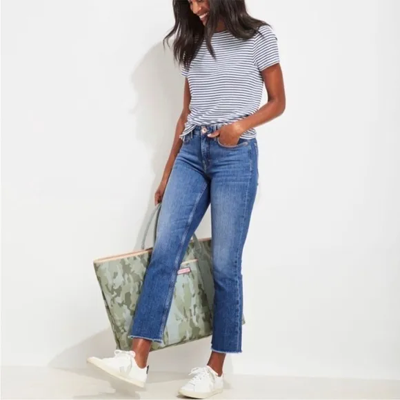 VINEYARD VINES High Rise Kick Flare Jamie Jeans Size 29