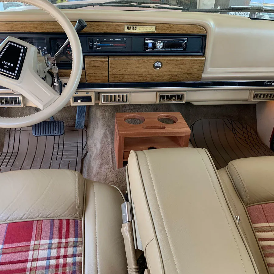 Wagonmaster Grand Wagoneer Cupholder - Tumbler