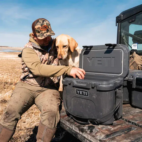 YETI Roadie 15 Cooler Box - Rescue Red